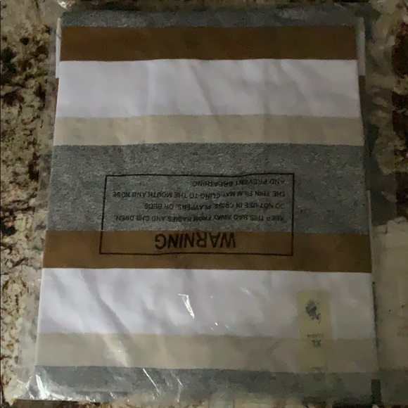 New U.S. Polo Assn. three tone Short Sleeve - XL - Picture 4 of 4